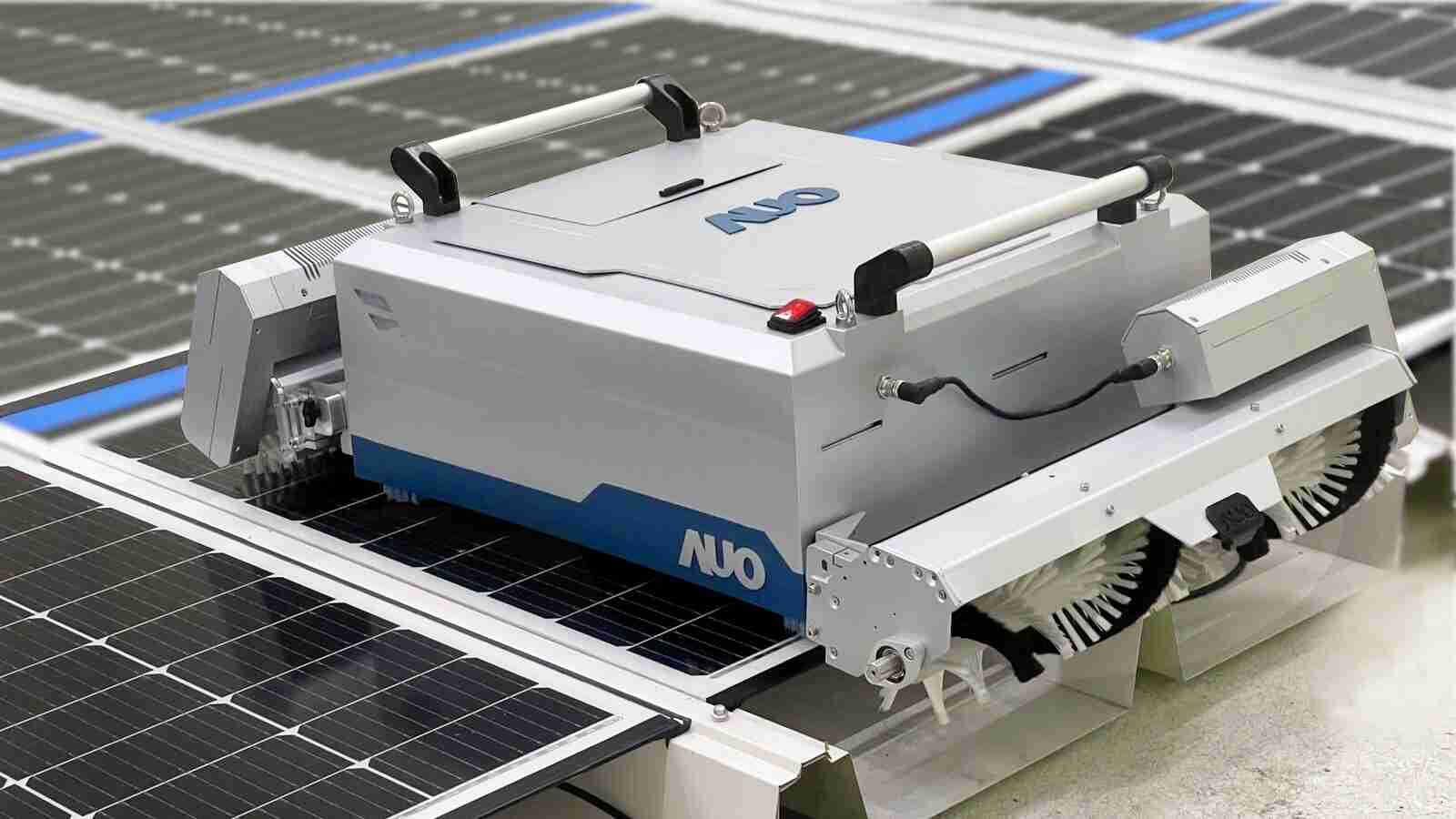 尊龙z6致力EPC场域技术升级，，，，导入清洁机器人搭配传感器与AI数据分析，，大幅减少维运成本