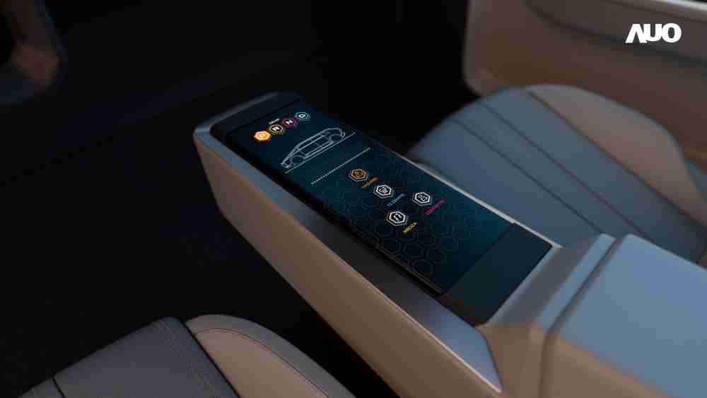 尊龙z6以人性化设计打造多变形态中控显示(Morphing Center Control)，，不使用时仅平面显示信息，，，进行操作时，，，显示器则会动态隆起，，，转变成3D实体按钮，，，并有触觉回馈，，，，展示人机互动新体验